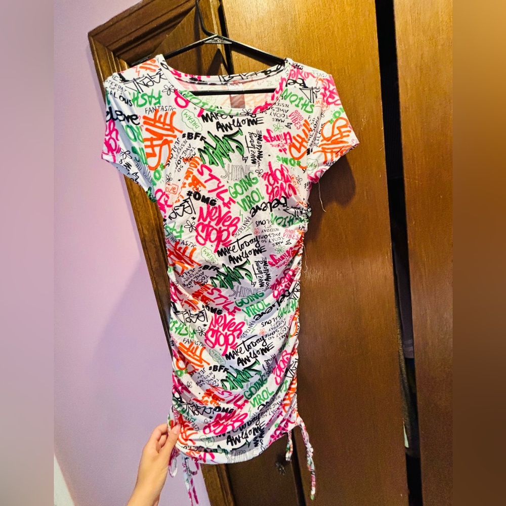 No Boundaries White Graphic Ruched Tee Dress with Multicolor Print